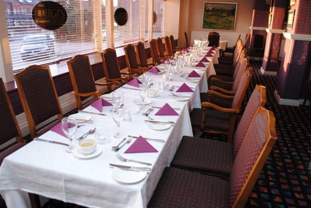 Alma Lodge Hotel Стокпорт Экстерьер фото